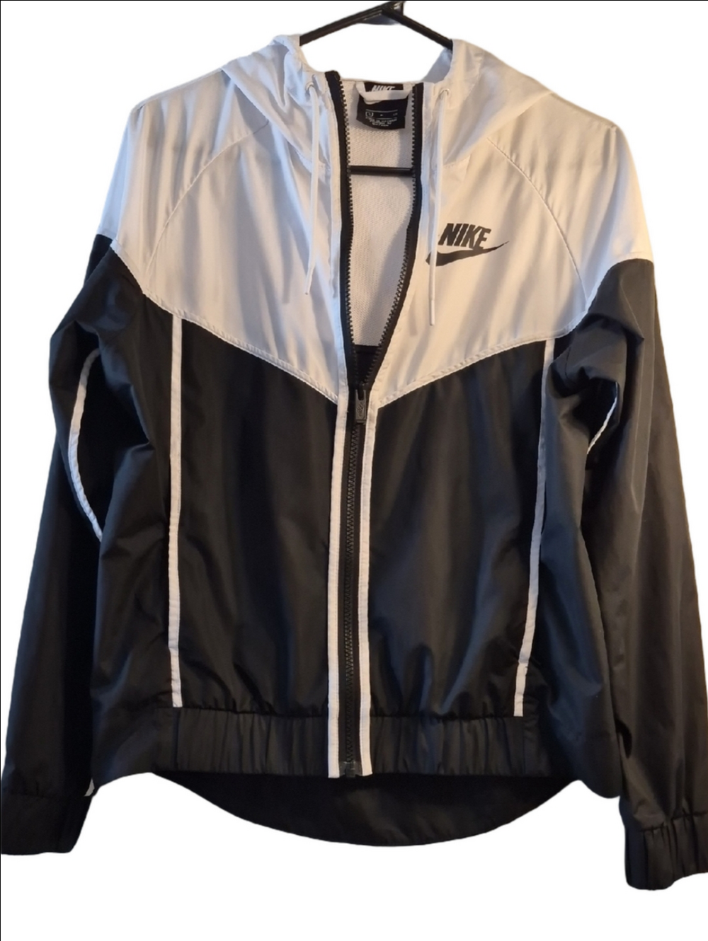 Nike Sportswear Windrunnet Hooded Jacket In Black and White Color Size S